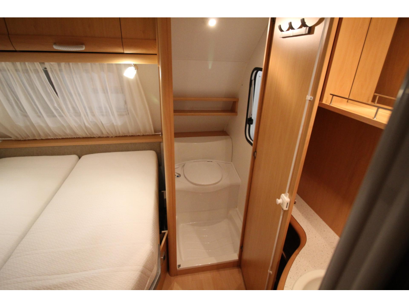 Beyerland Sprinter Sport 450 FB Mover, Luifel, Voortent,  foto: 18
