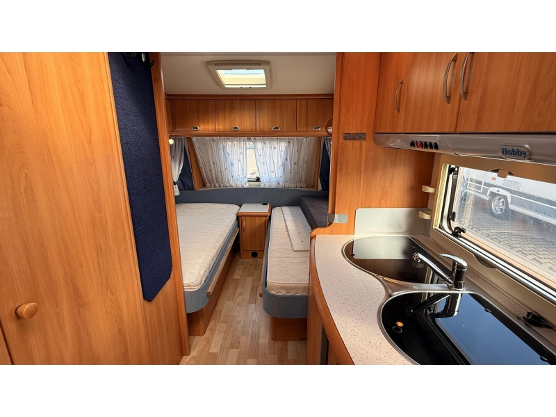 Hobby De luxe Easy 495 UL enkele bedden rondzit  foto: 10