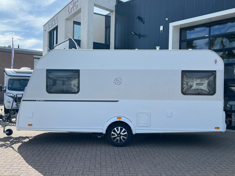Knaus Sport 460 EU mover, luifel, fietsenrek  foto: 6