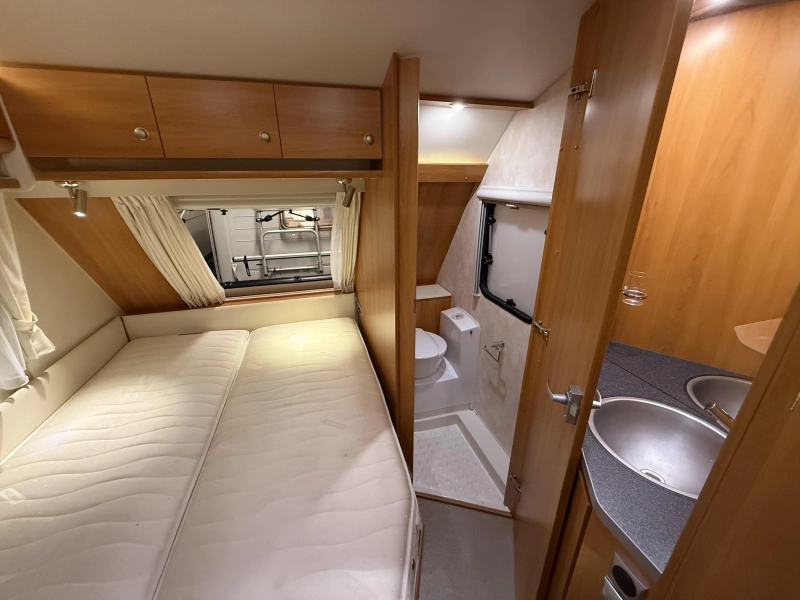 Kip Isa White 41 TDB FRANSBED VOORTENT MOVER  foto: 14