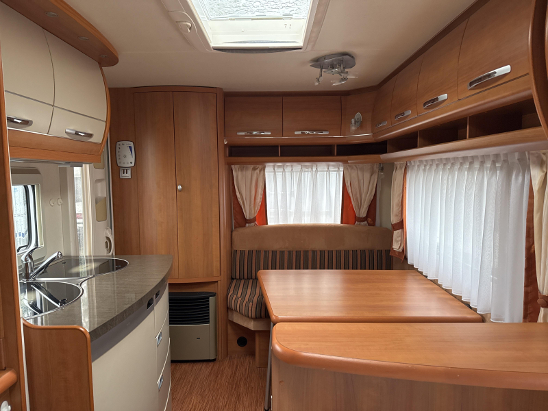Hobby Excellent 410 SFE Mover/Luifel/Fietsdr.  foto: 25