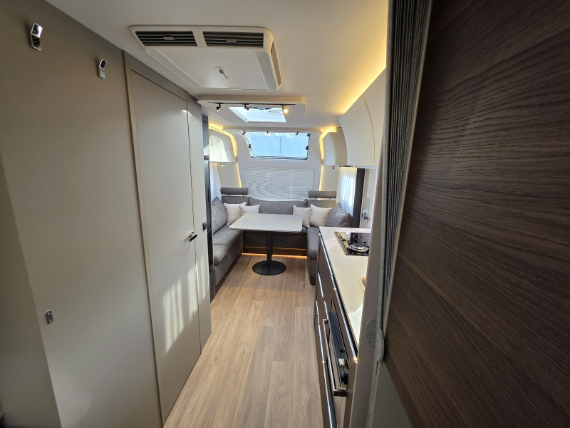 Adria Alpina 583 UL  foto: 14