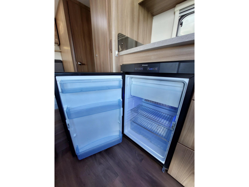 Sprite Alpine Sport 470 CF voortent-mover-GFK-etc  foto: 13