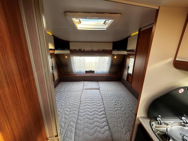 Adria Adora 472 LU Level/mover/2x voortent  foto: 11