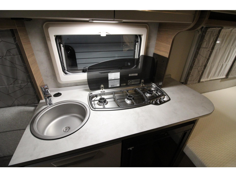 Knaus Sport 450 FU Voortent Walker, Mover,  foto: 14