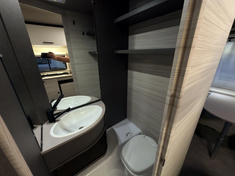 Dethleffs C'Joy Active 460 LE Active Pakket + 1360 KG  foto: 8