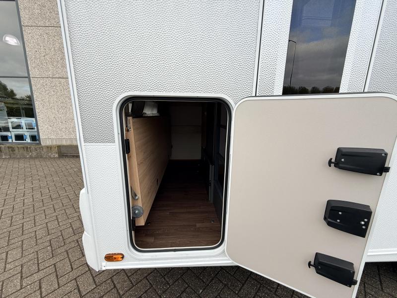 Knaus Sport 500 QDK Stapelbedden  foto: 9
