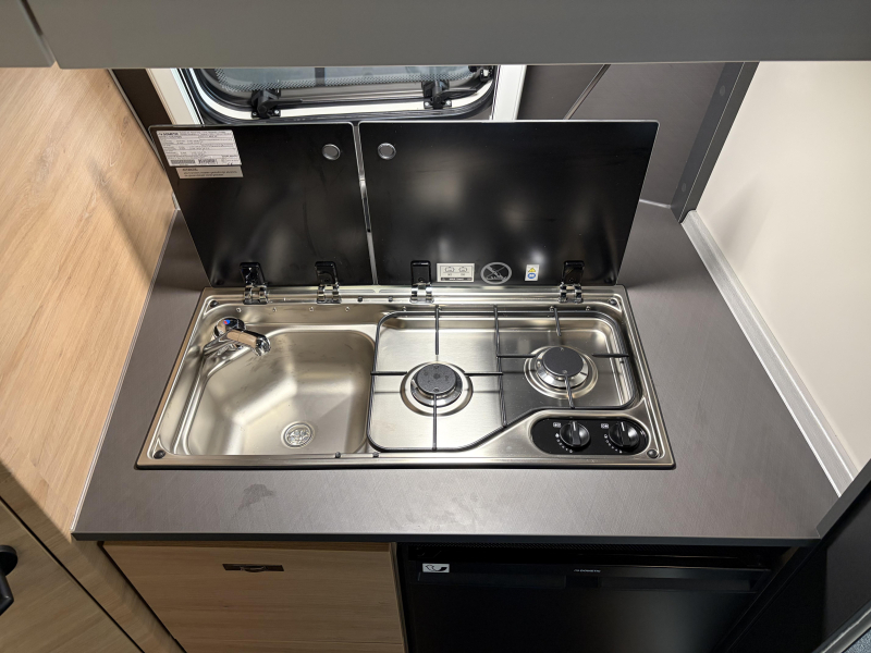 Knaus Yaseo 340 PX wandbed / compact  foto: 8