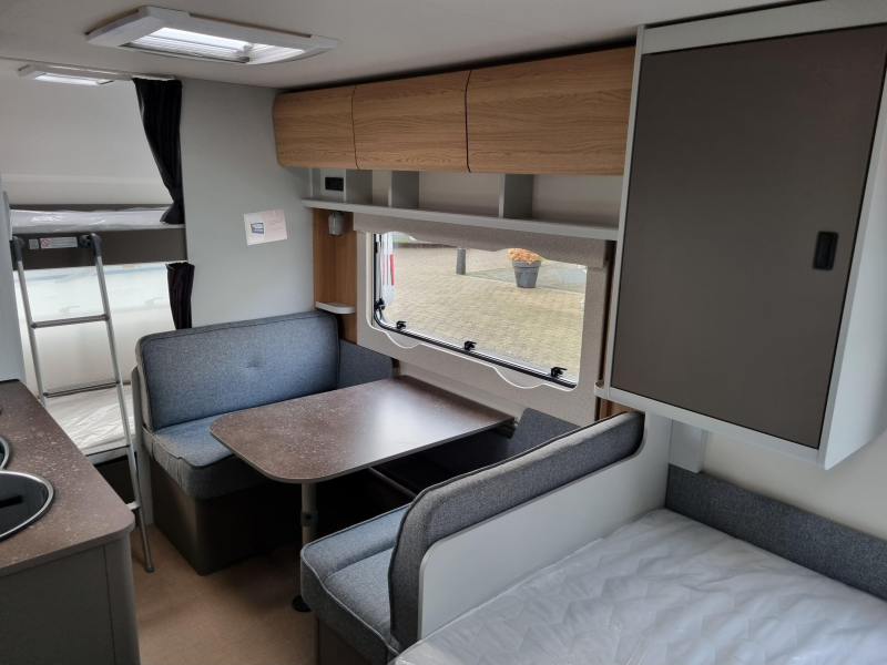 Bürstner B66 480 TK - Stapelbed -  foto: 4
