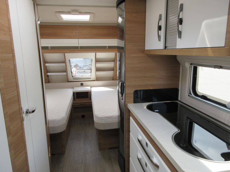 Hobby De Luxe 495 UL MOVER LUIFEL VOORTENT  foto: 7