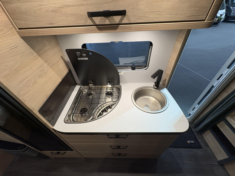 Weinsberg CaraOne Edition HOT 480 QDK stapelbed / dwarsbed  foto: 13