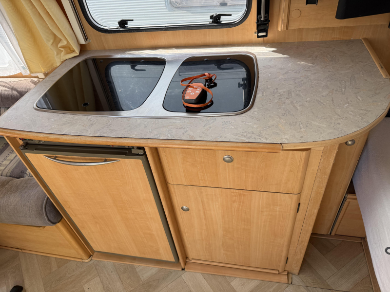 Sprite Esprit 470 CF FRANSBED MOVER VOORTENT  foto: 8