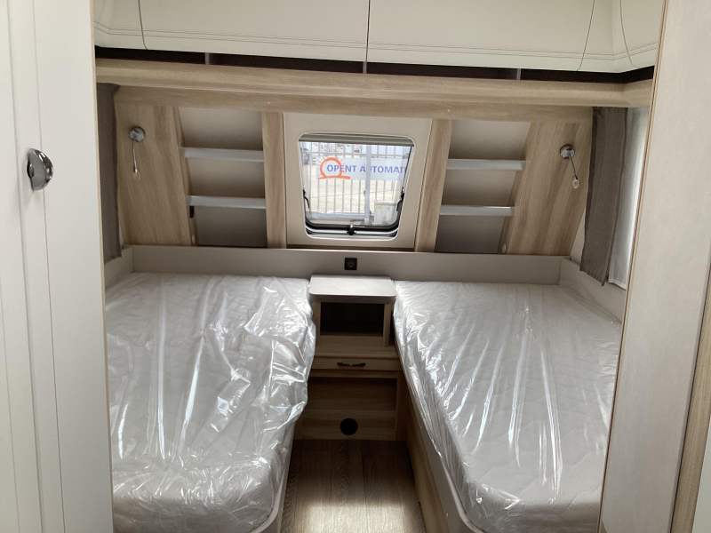 Hobby De Luxe 540 UL Enkele bedden  foto: 2