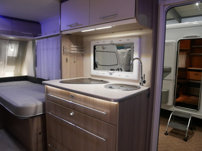 Caravelair Allegra 450 mover, fietsenrek  foto: 8