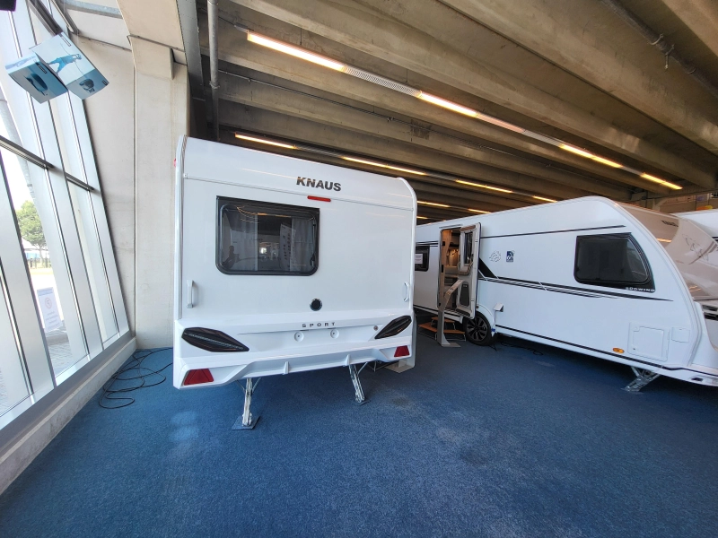 Knaus Sport 400 QD super compleet af fabriek  foto: 4