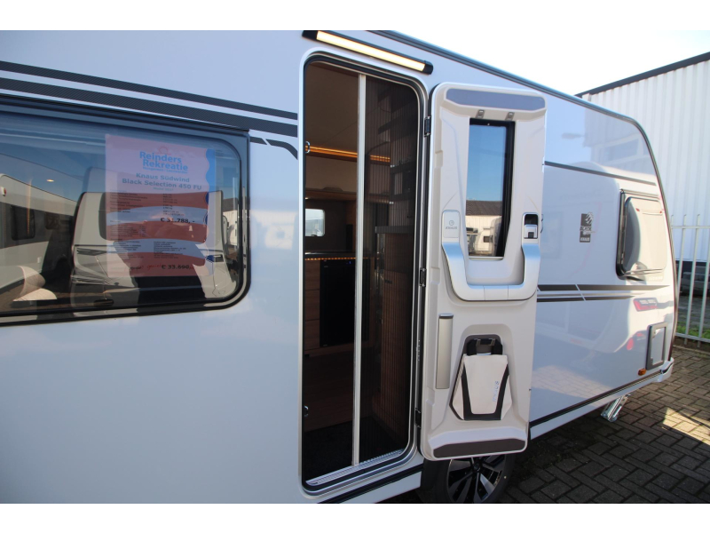 Knaus Sudwind Black Selection 450 FU Modeljaar 2027  foto: 22
