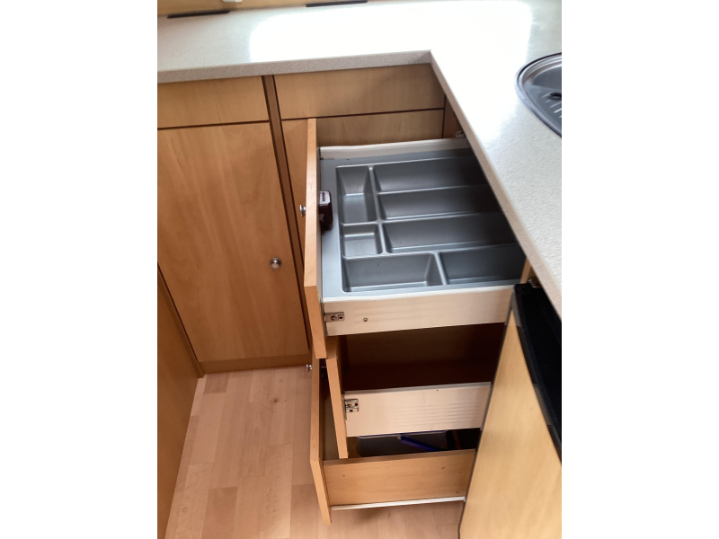 Dethleffs Camper 395 HK mover  foto: 9