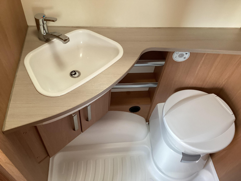 Knaus Sport 420 QD Dorema Mondial  foto: 14