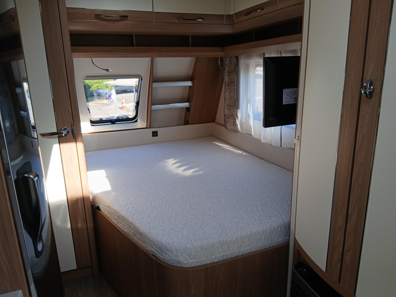 Hobby De Luxe 460 UFE  foto: 8