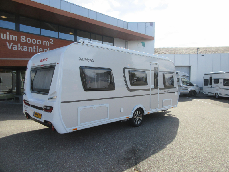 Dethleffs Nomad Avantgarde 510 LE ALS NIEUW! HOGE KOELKAST.  foto: 21