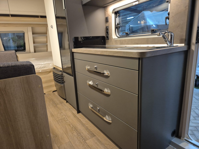 Hobby De Luxe 490 KMF  foto: 5