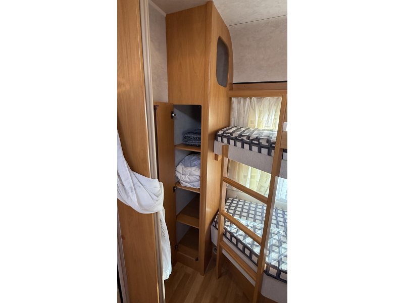 Wilk Stern 490 TKM stapelbed zit dwars bed  foto: 3