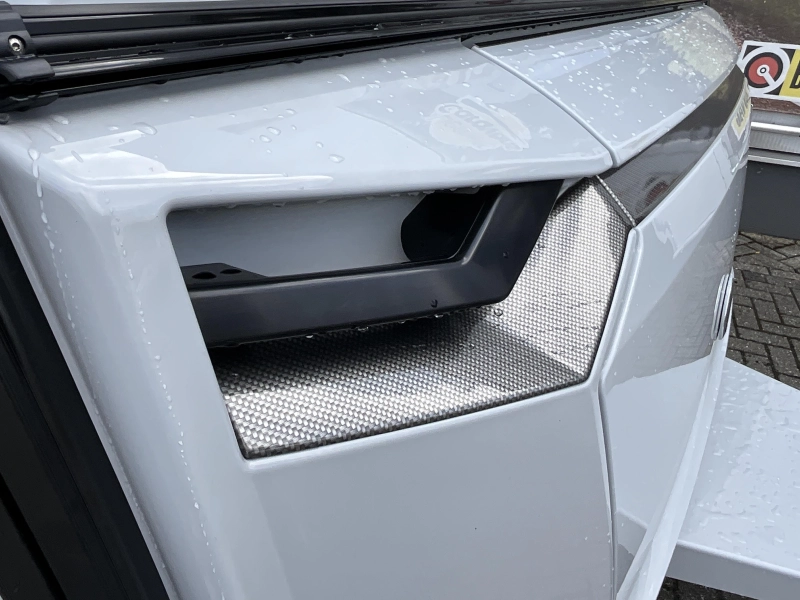 Knaus Sudwind Black Selection 460 EU ENKELE BEDDEN-VLOERVERW 