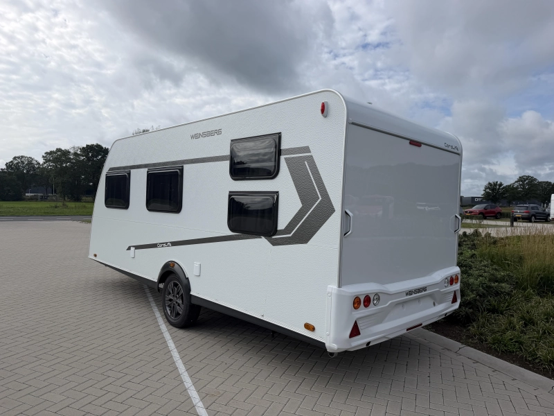 Weinsberg CaraLife 500 QDK stapelbed / dwarsbed 