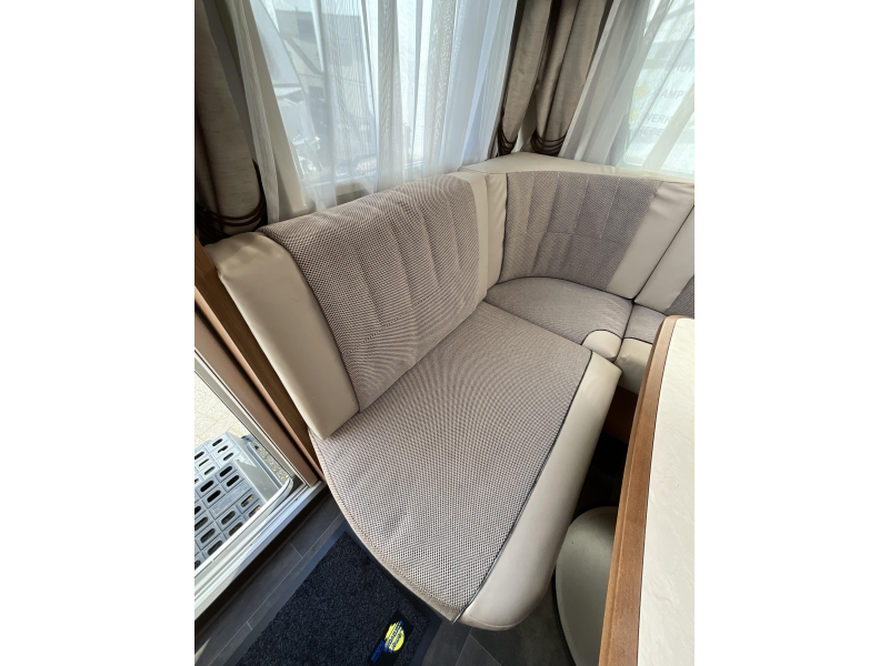 Dethleffs Nomad 470 ER ENKELE BEDDEN-NETJES  foto: 10