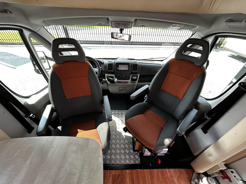 Elnagh M200 CPT Rolstoel-camper met lift  foto: 26