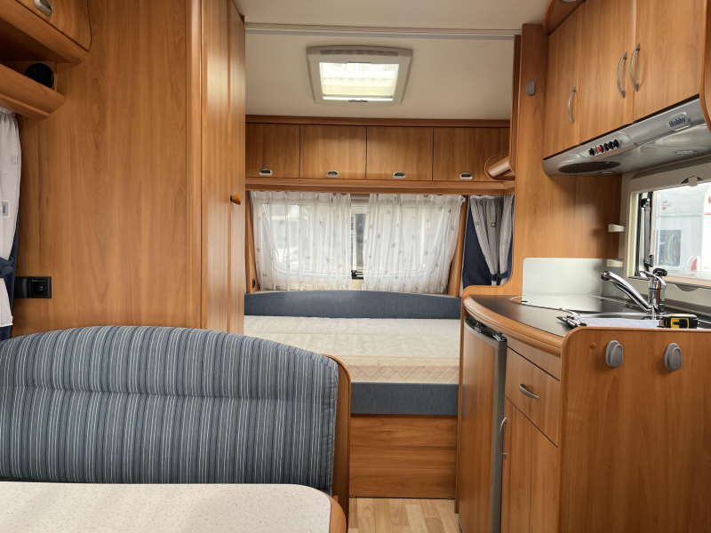 Hobby De luxe Easy 400 SF - Bankairco - Voortent - 