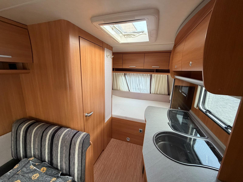 Knaus Sport Special 420 QD Mover/ Luifel/ Voortent  foto: 11