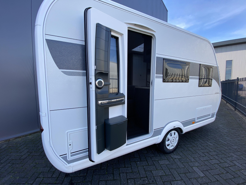 Hobby On Tour 390 SF Treinzit, dwars bed  foto: 6