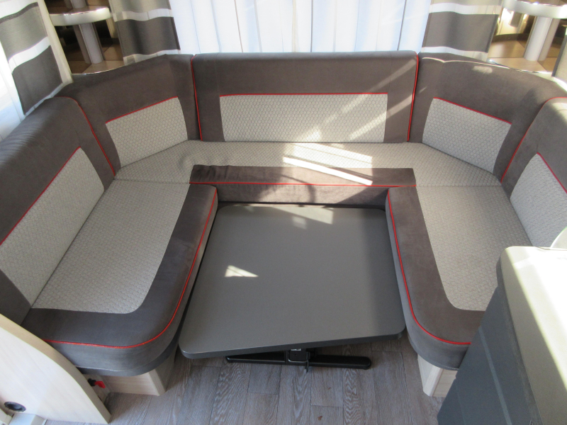Hobby De Luxe Edition 460 UFE ZAKLUIFEL + CARAVANLUIFEL  foto: 9