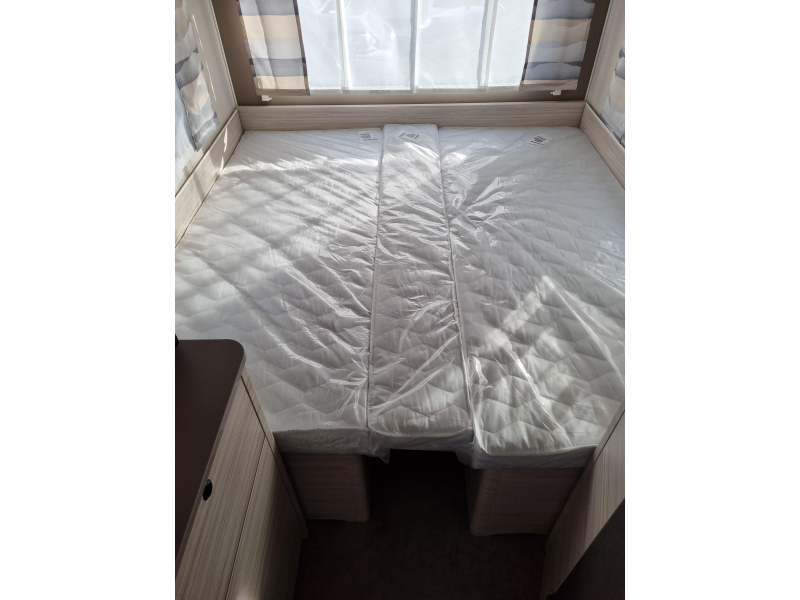 Dethleffs C'Joy 460 LE Active - Enkele bedden!  foto: 13