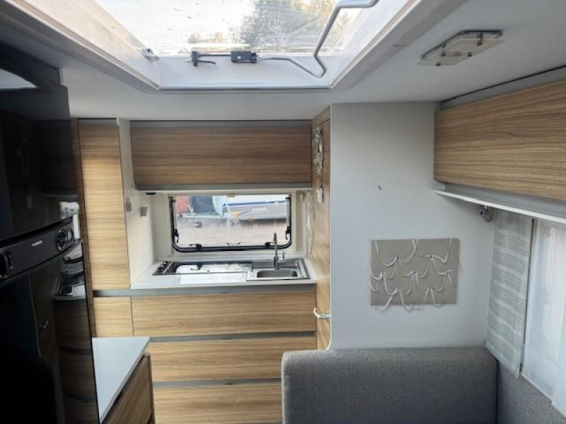 Adria Altea 542 PH airco mover zakluifel  foto: 10
