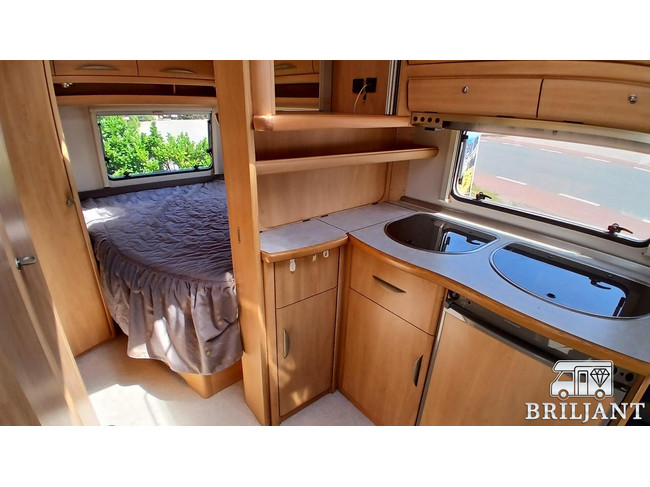 Fendt Saphir 470 caravan.. fransbed/rondzit foto: 8