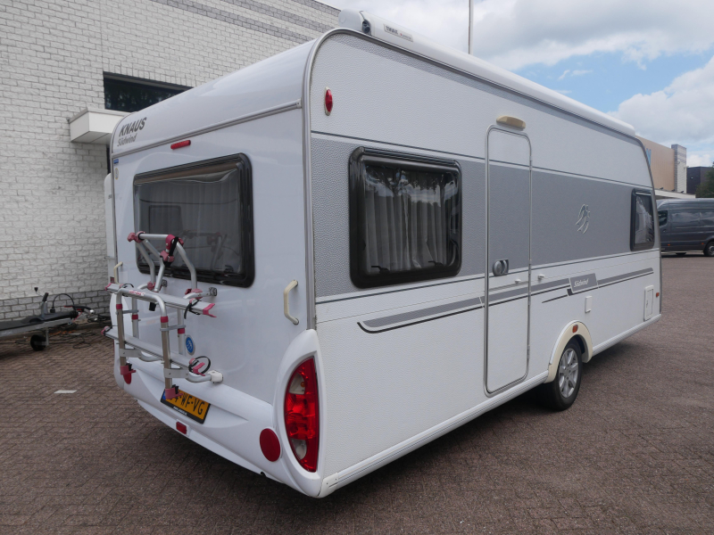 Knaus Sudwind 500 FU Voortent + cassetteluifel 