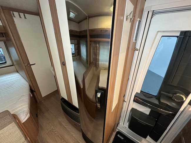 Hobby De Luxe 400 SFe foto: 22