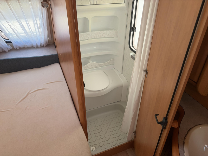 Hobby Excellent Easy 460 UFE Mover/Voortent/Fietsdr. 