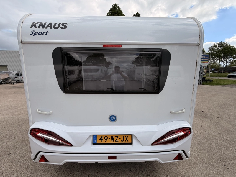 Knaus Sport Silver Selection 400 LK Voortent+Stapelbed+1300KG  foto: 1