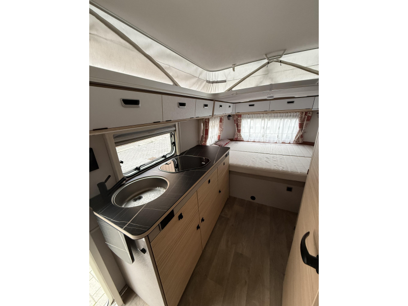 Eriba Touring 630 BOMVOL MET OPTIES  foto: 9