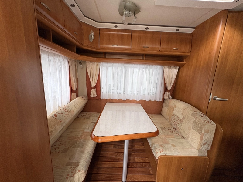 Hobby Excellent 440 SF Voortent / Fietsendrager  foto: 5