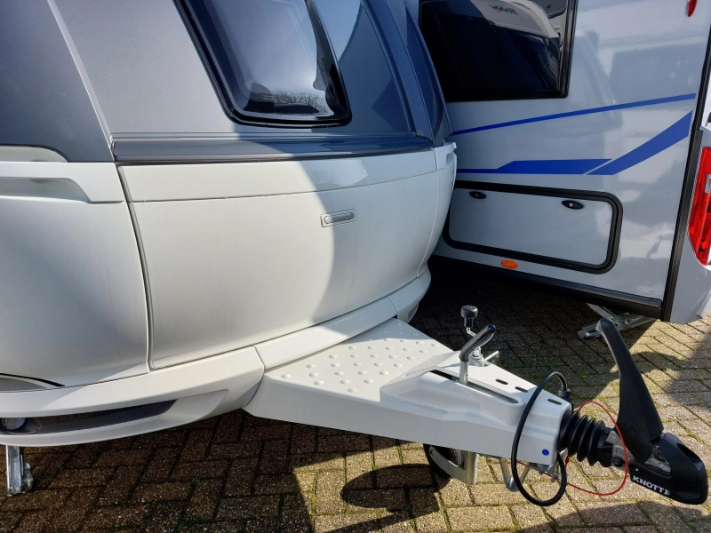 Hobby De Luxe 460 UFE Actie: Gratis Mover  foto: 2