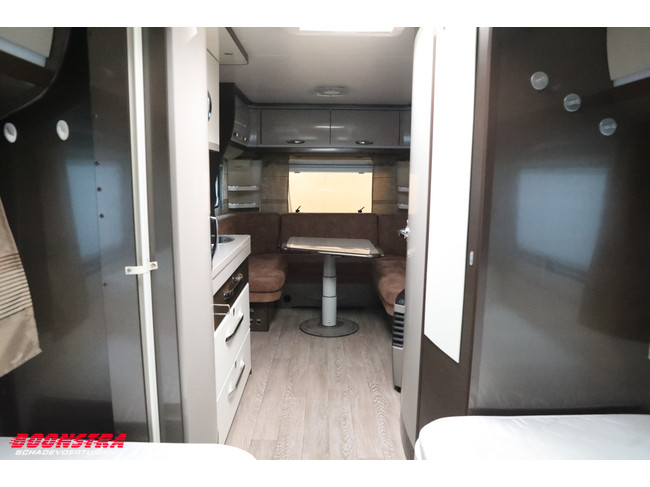 Hobby 495 UL Premium Middenkeuken Rondzit LMV foto: 8