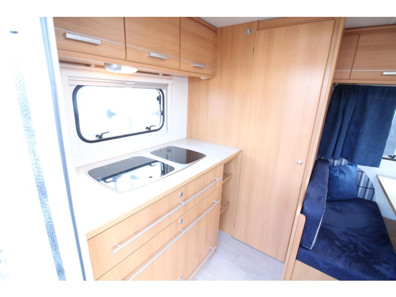 Caravelair Antares Luxe 420 Etuiluifel + zijwand(en)  foto: 6