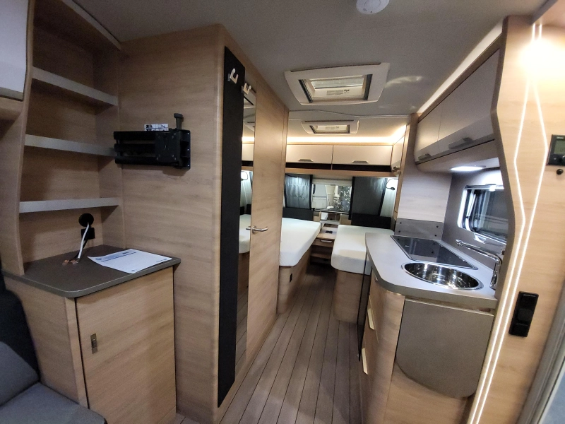 Knaus Sudwind Black Selection 460 EU uit voorraad leverbaar  foto: 9