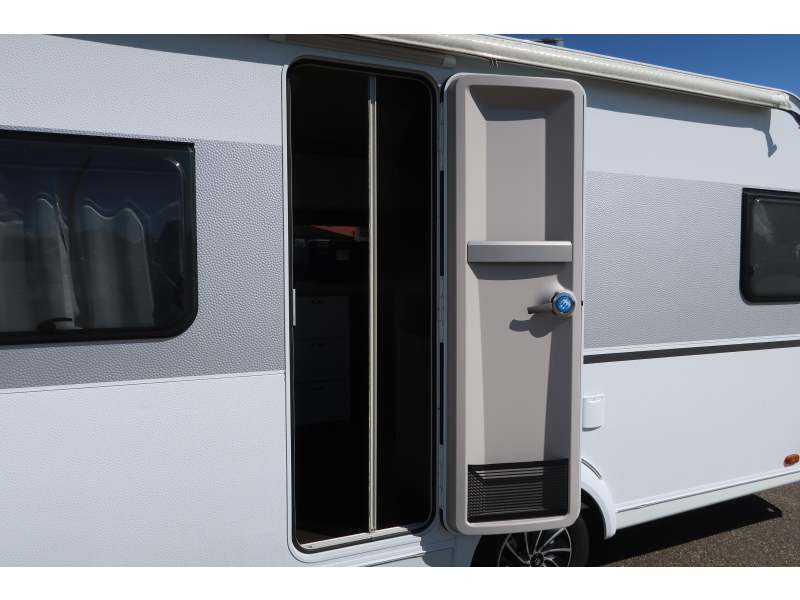 Knaus Sport 450 FU ZGAN !! MET VOORTENT  foto: 23