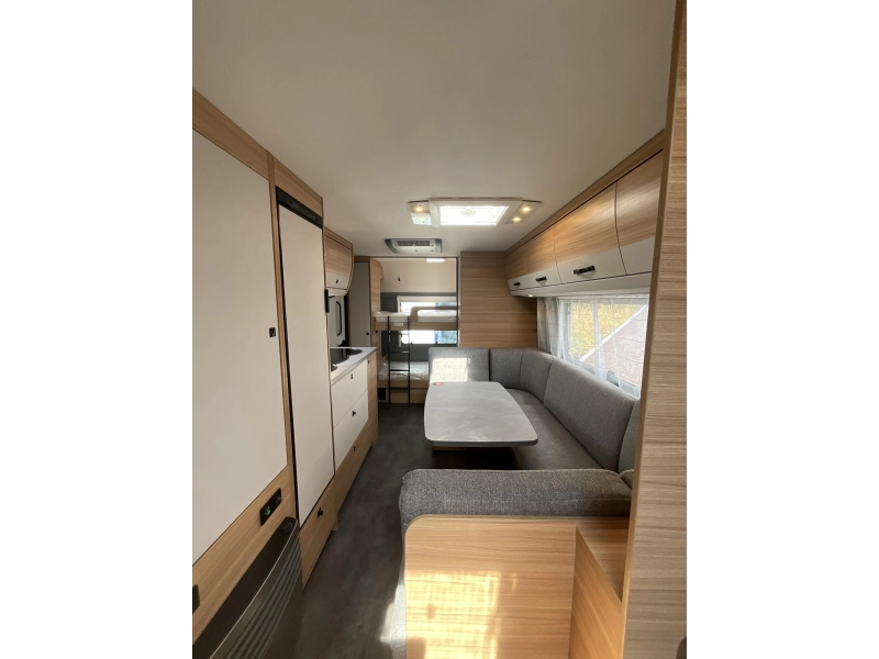 Dethleffs Summer Edition 560 FMK PRIMEUR-STAPELBED 
