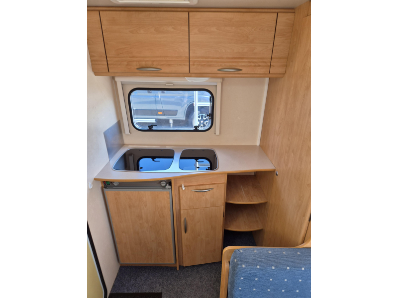 Caravelair Antares 400 Voortent en Luifel  foto: 12